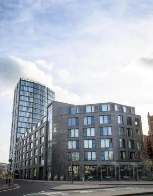 Spacious City Centre 2 Bedroom Apartment Sheffield